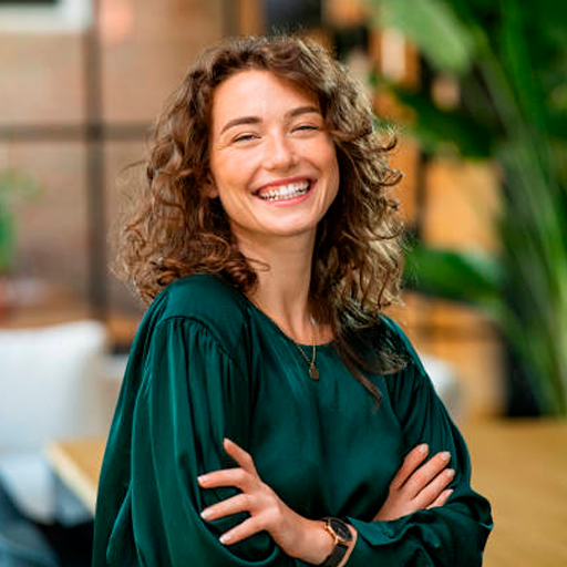 Isabela Pereira Veiga, 33 anos